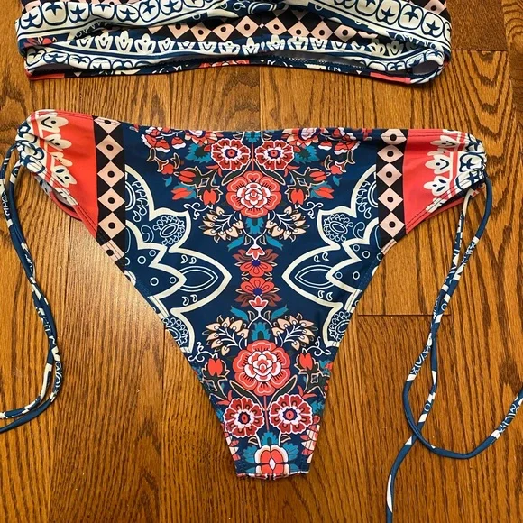 Bikini 2pc Lined Criss Cross top Floral adjustable bottoms Swimsuit NEW Size XL - Picture 4 of 12